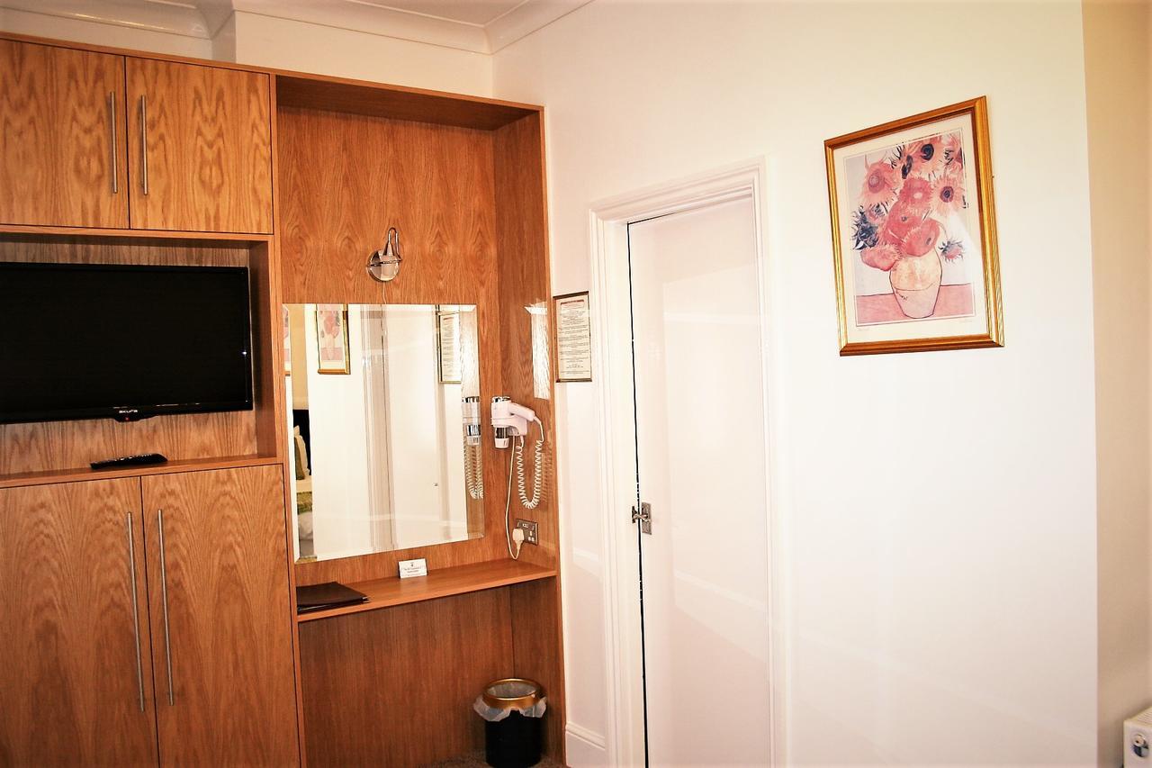 Ilfracombe House Hotel - Near Cliffs Pavilion Southend-on-Sea Buitenkant foto