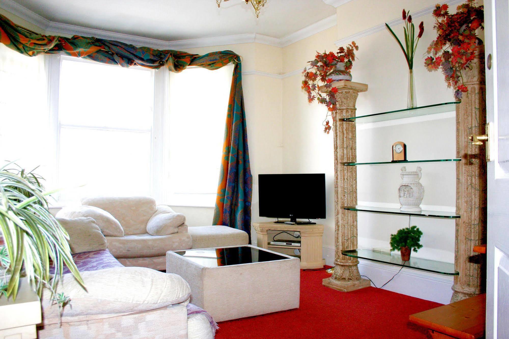 Ilfracombe House Hotel - Near Cliffs Pavilion Southend-on-Sea Buitenkant foto