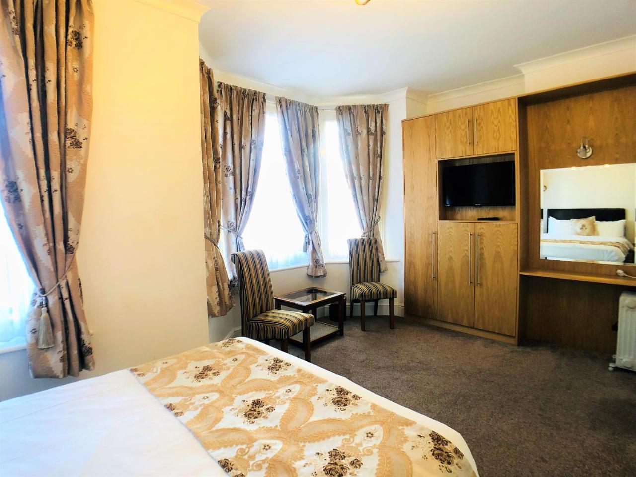 Ilfracombe House Hotel - Near Cliffs Pavilion Southend-on-Sea Buitenkant foto